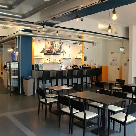 Hostel Cheapsleep Helsinki